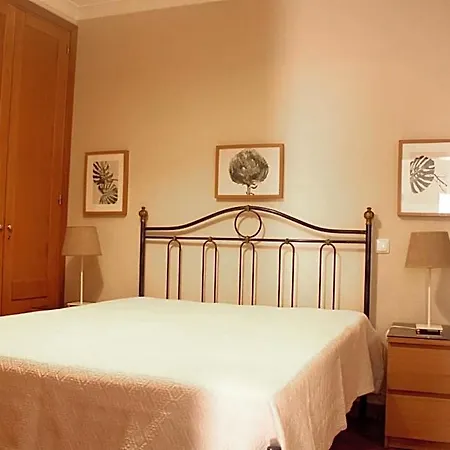 Jardins Vale De Parra 假日公园 3*