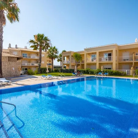 Jardins Vale De Parra ホリデーパーク 3*